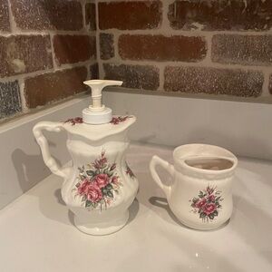 Vintage Bathroom Decor